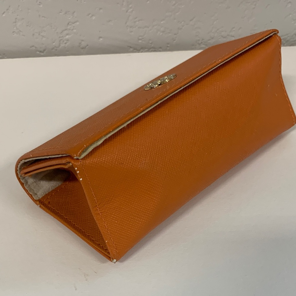 Tory Burch Black Frame Sunglasses with Orange Logo Case - Picture 9 of 13